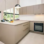 5 Star In Idestrup *