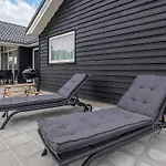 5 Star In Idestrup * Bøtø By