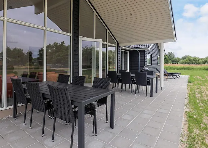 5 Star In Idestrup Bøtø By